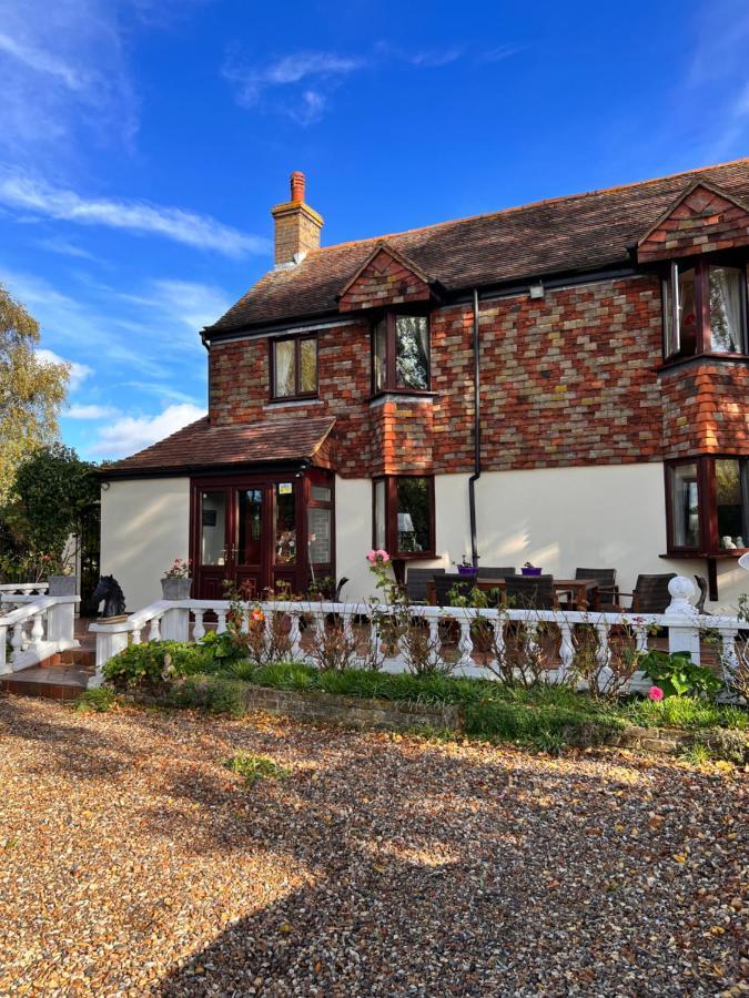 Reynolds Farm Guesthouse แคนเทอร์เบอรี ภายนอก รูปภาพ