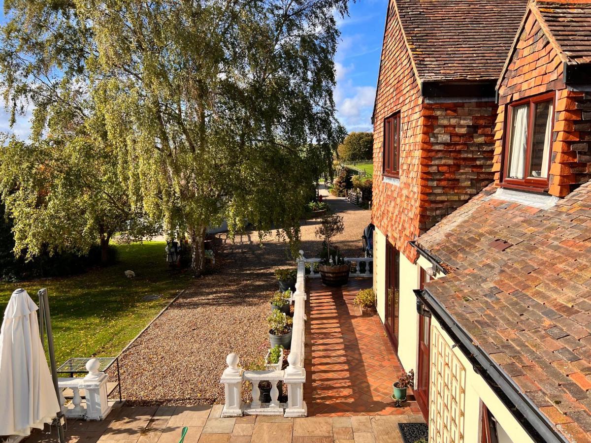 Reynolds Farm Guesthouse แคนเทอร์เบอรี ภายนอก รูปภาพ