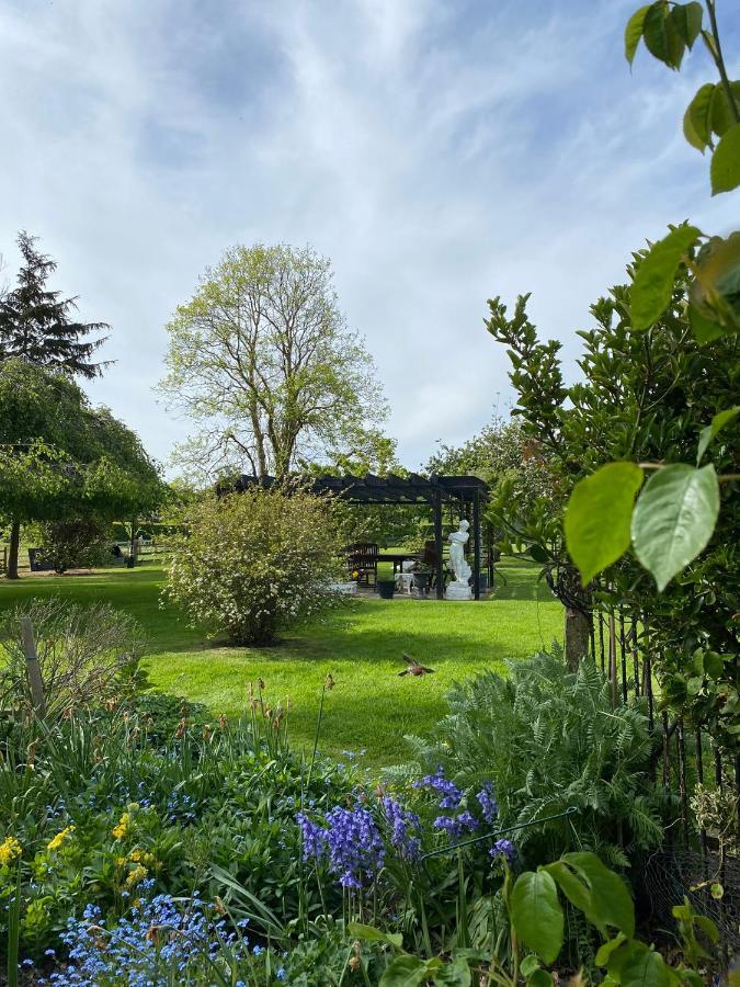 Reynolds Farm Guesthouse แคนเทอร์เบอรี ภายนอก รูปภาพ